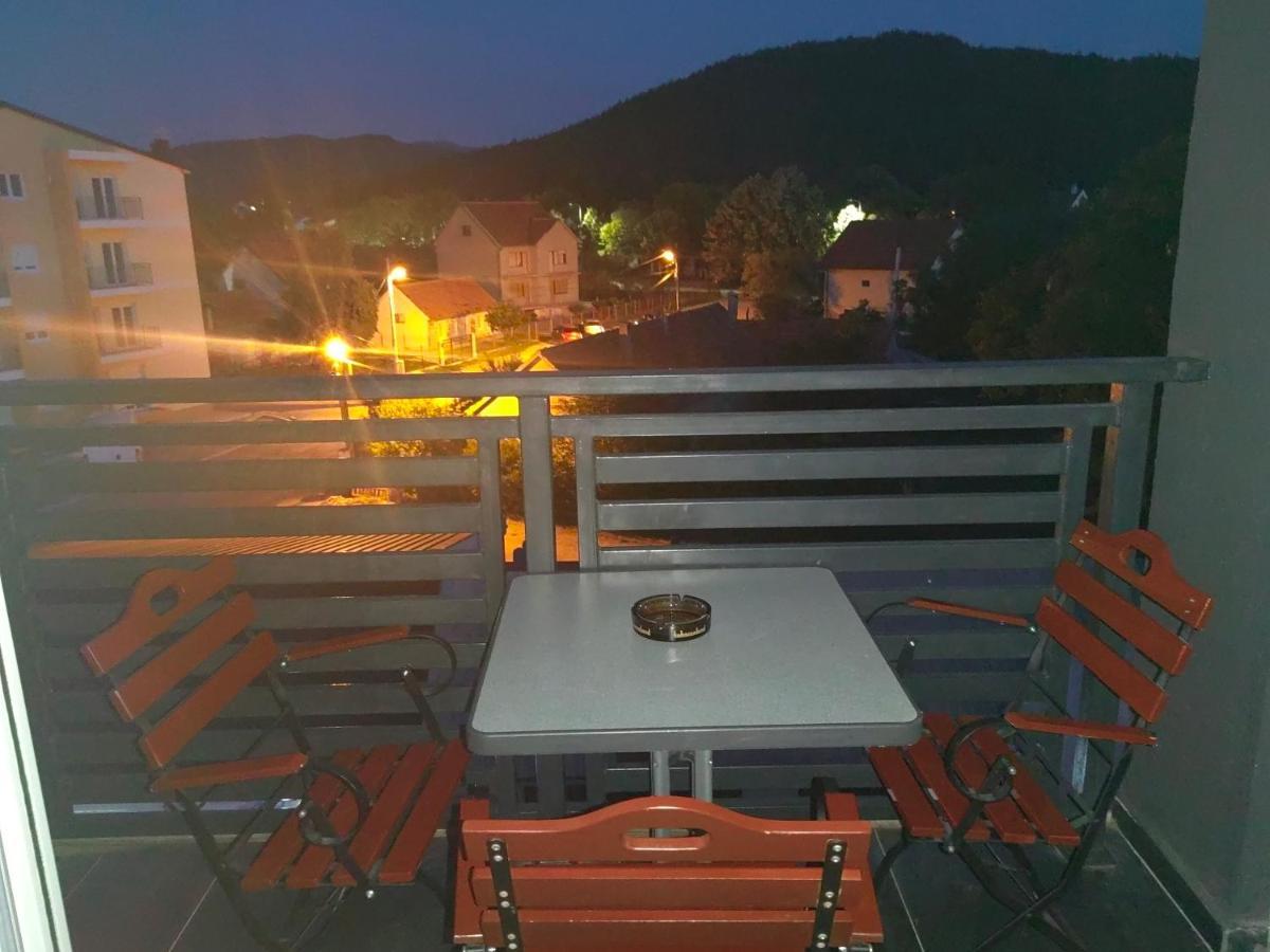Ferienwohnung Stan Na Dan Nikšić Exterior foto
